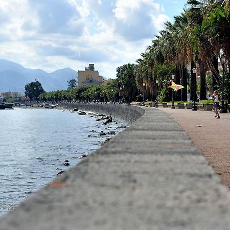 Home Square Milazzo Eksteriør bilde