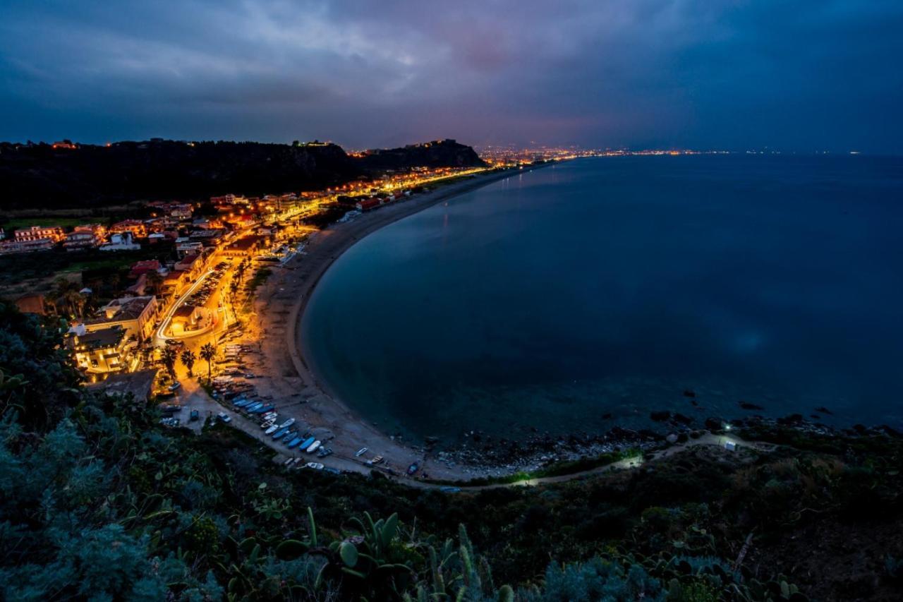 Home Square Milazzo Eksteriør bilde